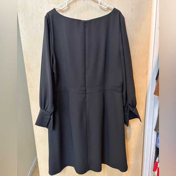 Ann Taylor A Line V Neck Dress, Size 18 - Picture 6 of 8